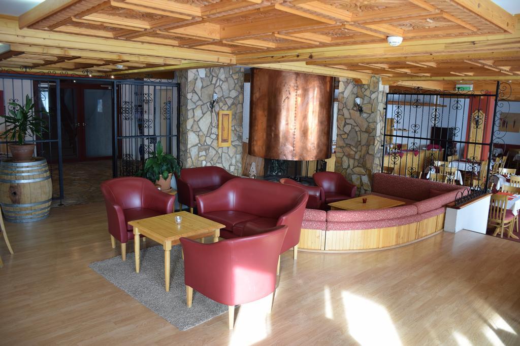 Des Masques Hotel Anzère Eksteriør billede